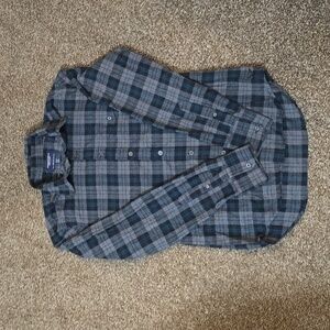 American eagle button down